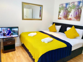 London Studio Apartments, Private Bathroom, Kitchenette, Parking, NP5